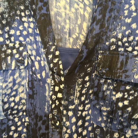 Two in one blouse.  This is a nice tank with sheer blouse over the top - Picture 2 of 6